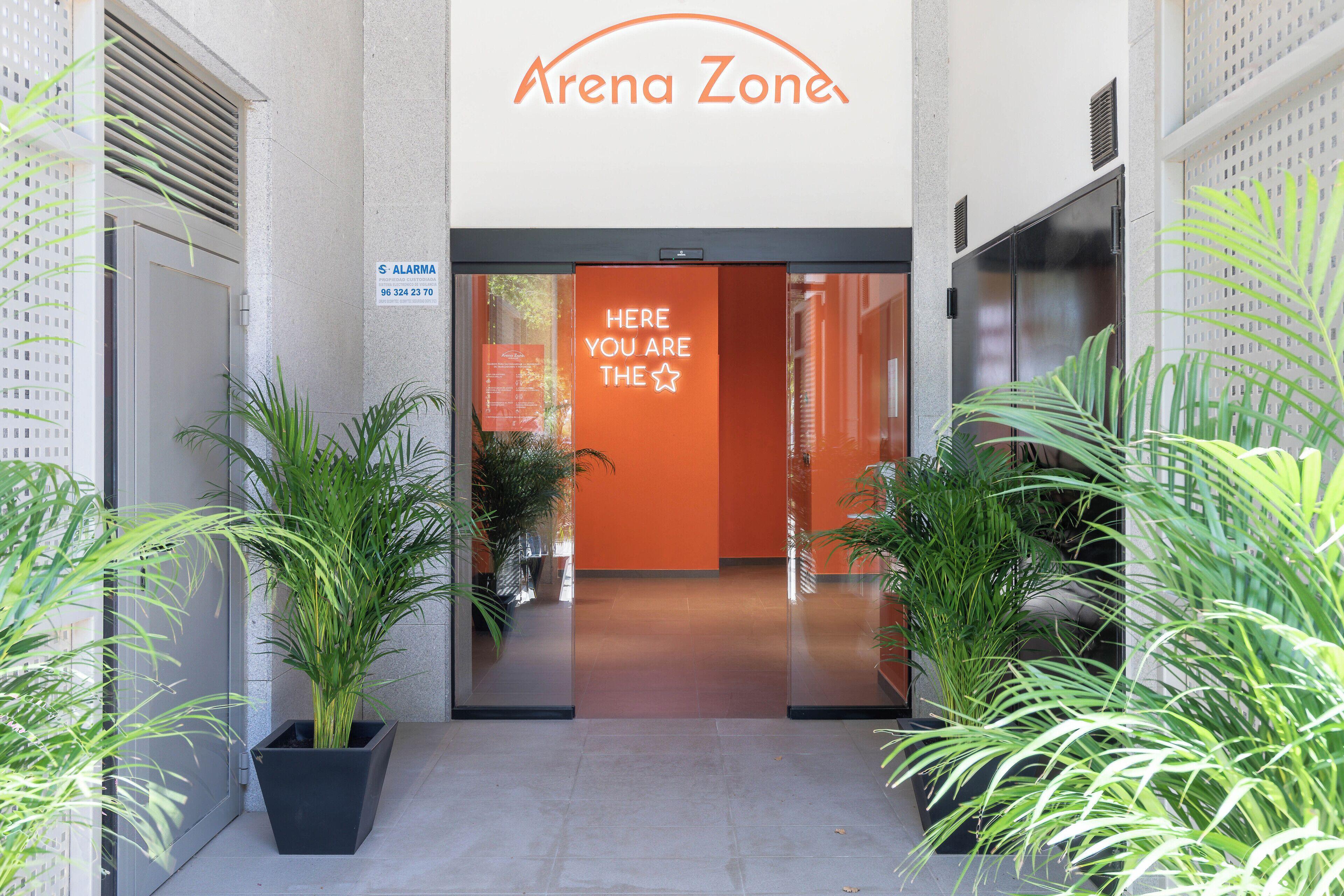 Arena Zone Hotel — Fotos 1